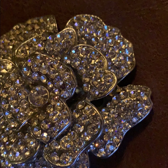 Extra large silver clear Rhinestone Brooch - Picture 2 of 3